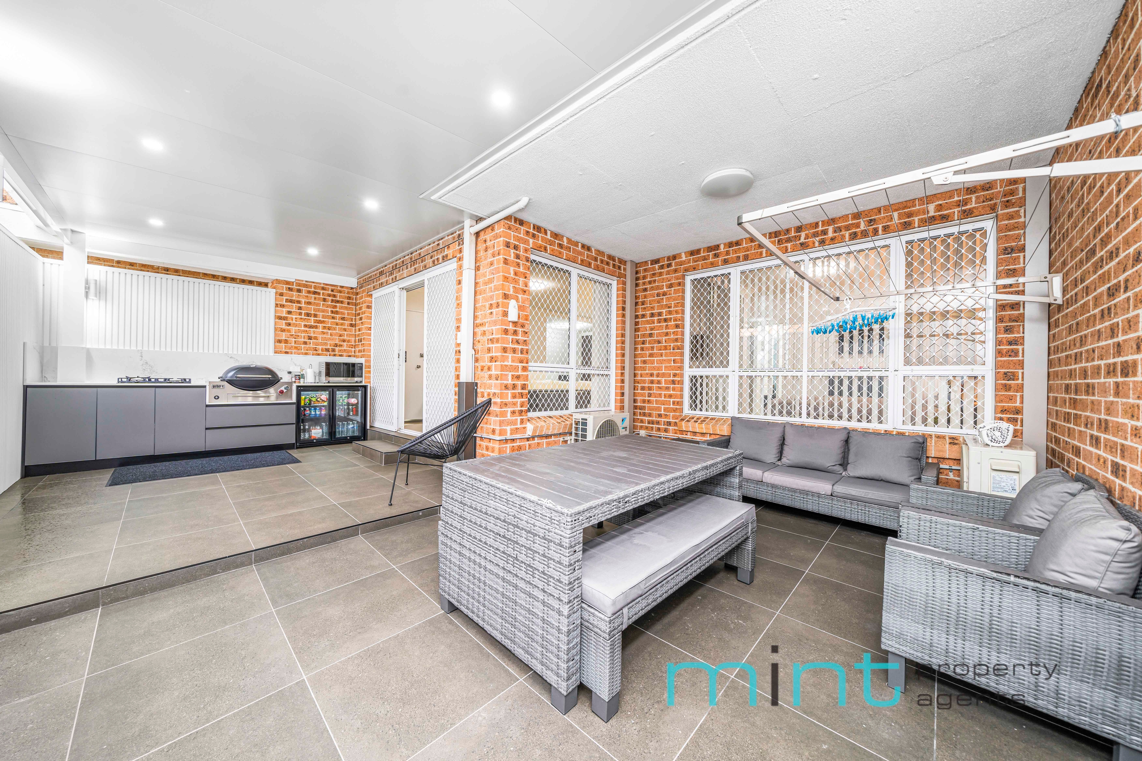 5 77 MEREDITH STREET, BANKSTOWN NSW 2200 - Image 2