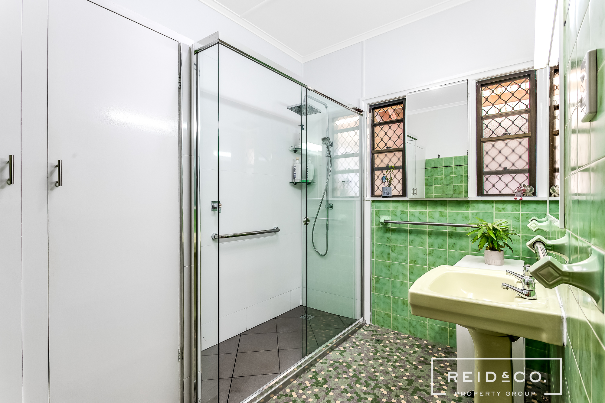 3-bedroom house at 563 OXLEY AVENUE, Redcliffe QLD 4020, Moreton Bay, Queensland