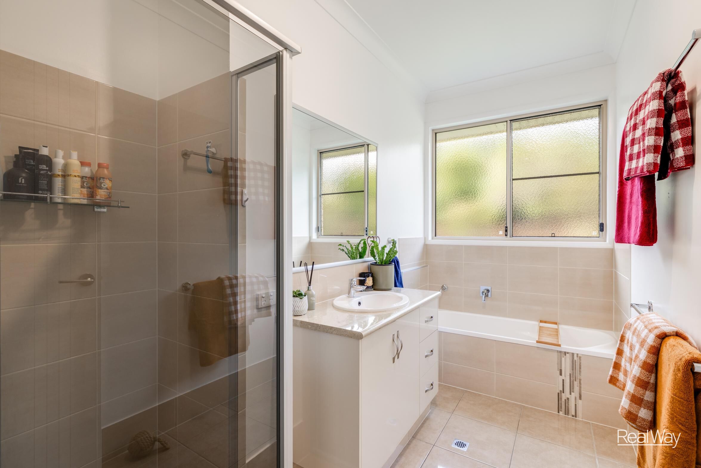 6-bedroom house at 13 Panorama Crescent, Gowrie Junction, QLD 4352, Toowoomba, Queensland