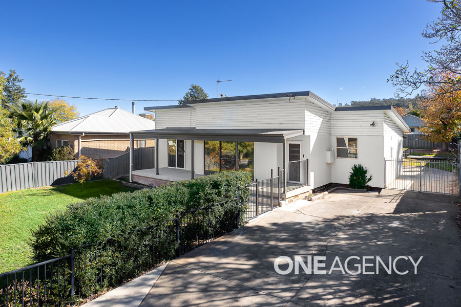 334 Lake Albert Road, Kooringal, NSW 2650 - Image 1