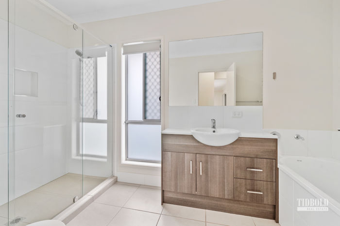 5-bedroom house at 29 CONDAMINE CRESCENT, Thornlands QLD 4164, Redland, Queensland