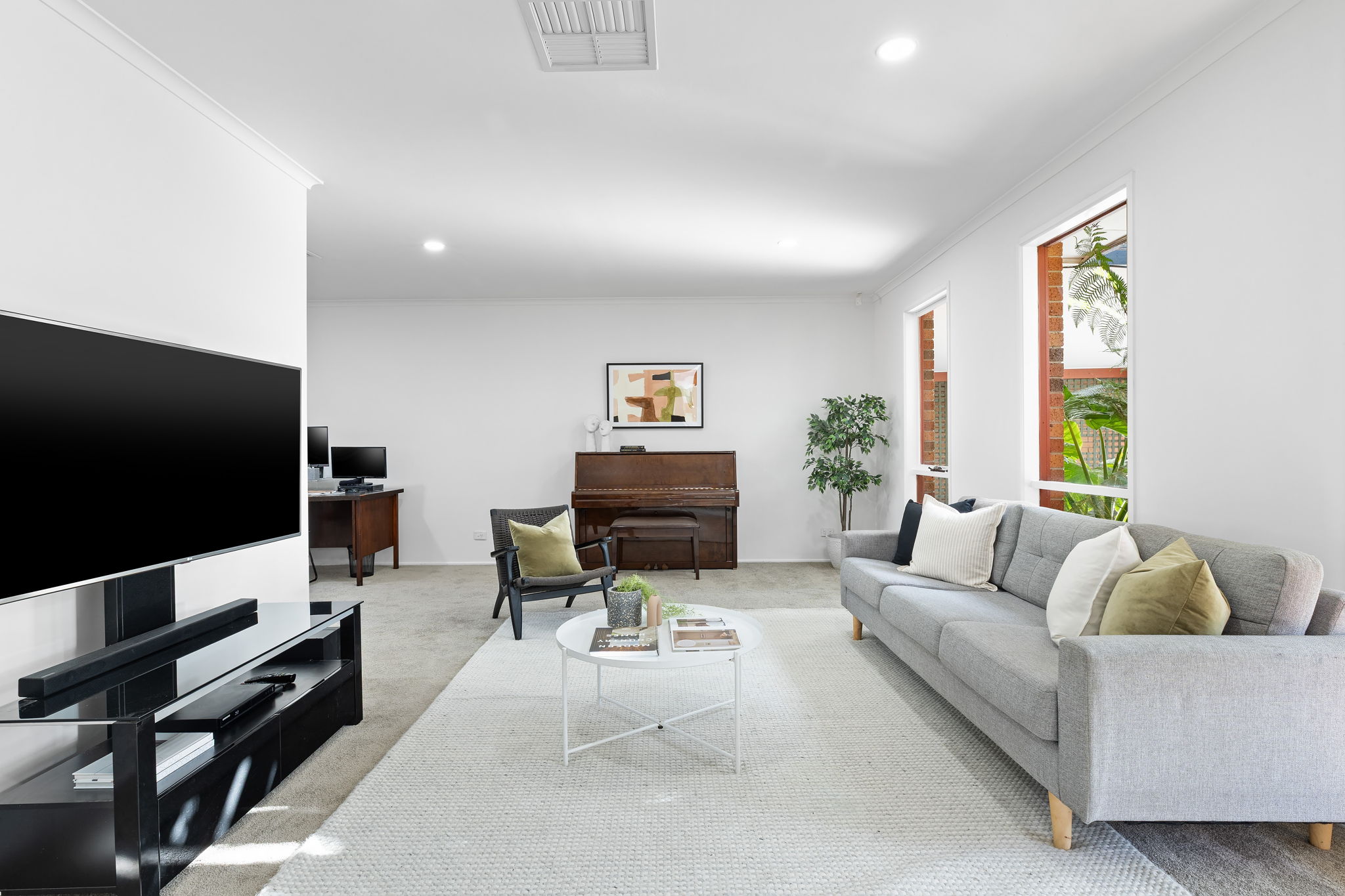 63 Veronica Crescent, Mill Park VIC 3082 - Image 2