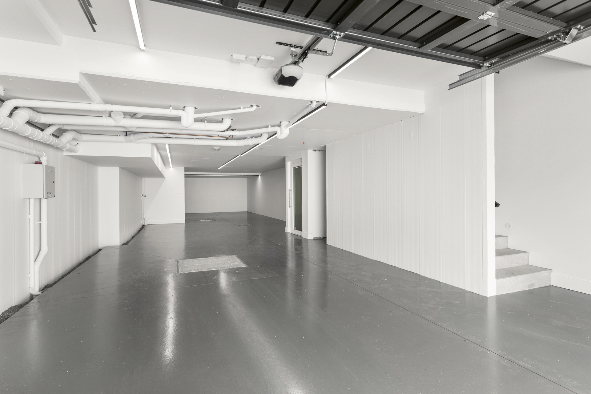 4-bedroom unit at 61B Old Taren Point Road , Taren Point, Nsw, 2229, Sutherland, New South Wales