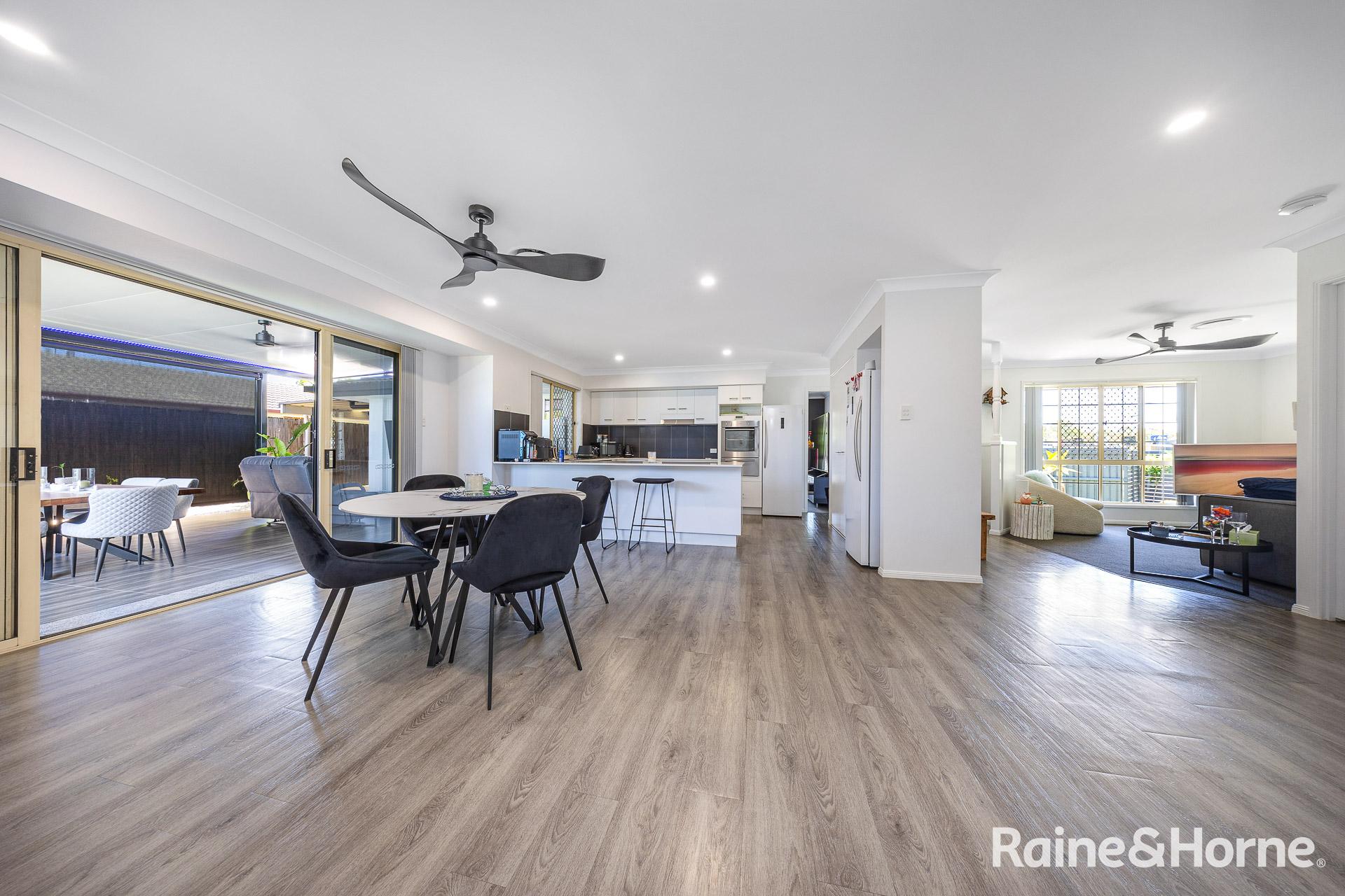 1/1 Falkirk Parade, Redland Bay, Qld, 4165 - Image 5