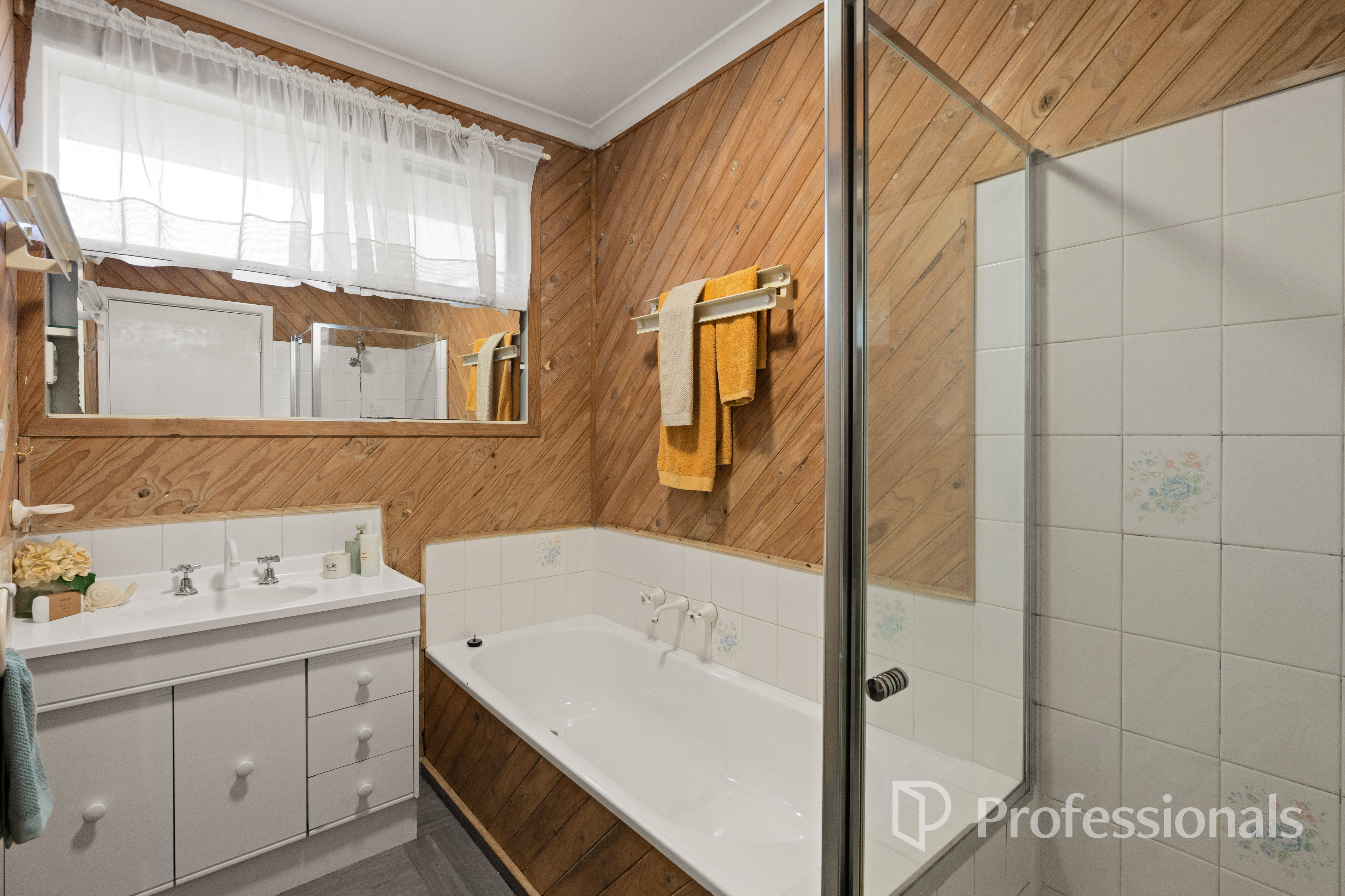 33 PENTLOWE ROAD, Wantirna South VIC 3152 - Image 10