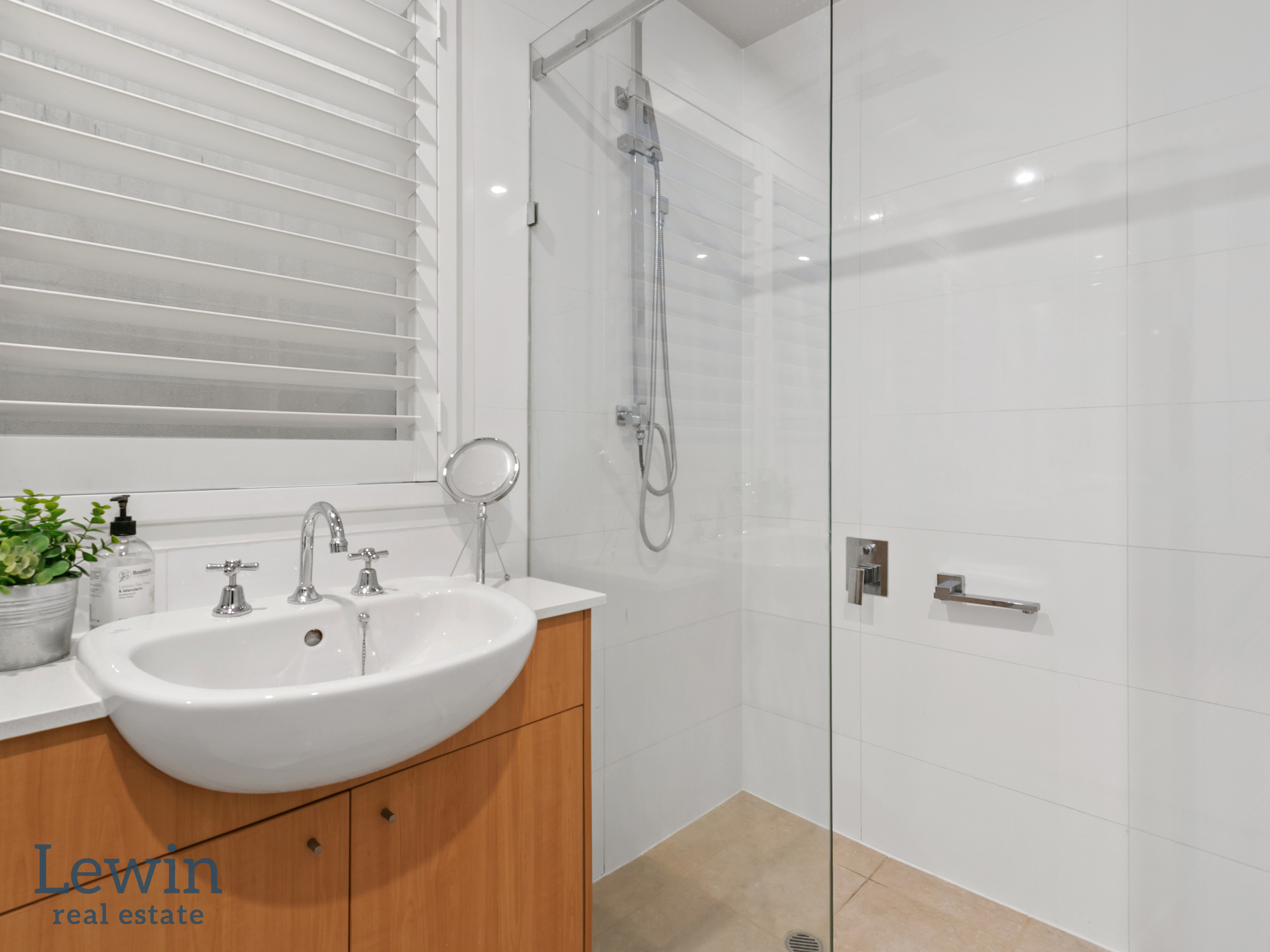 2-bedroom unit at 3/153 Martin Street, Brighton, VIC 3186, Bayside (Vic.), Victoria