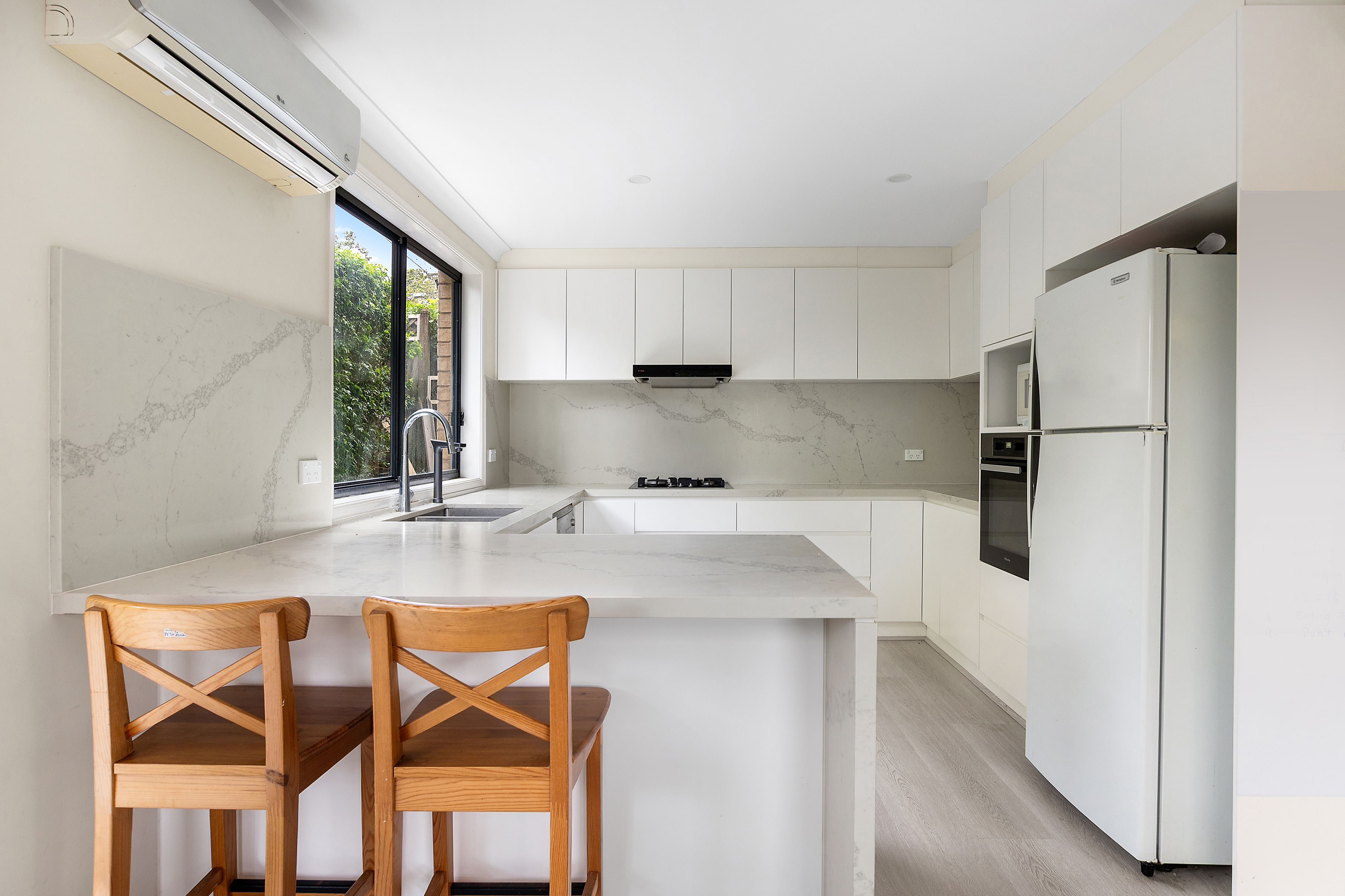 42 Hinemoa Avenue, Normanhurst, NSW 2076 - Image 3