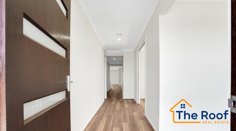 19 Tamworth Drive, Rockbank, VIC 3335 - Image 2