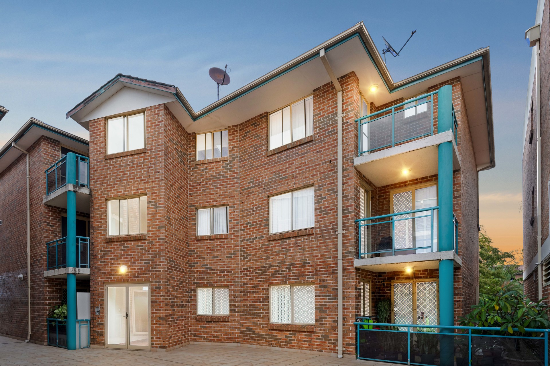 10 1 RICKARD ROAD, BANKSTOWN NSW 2200 - Image 8