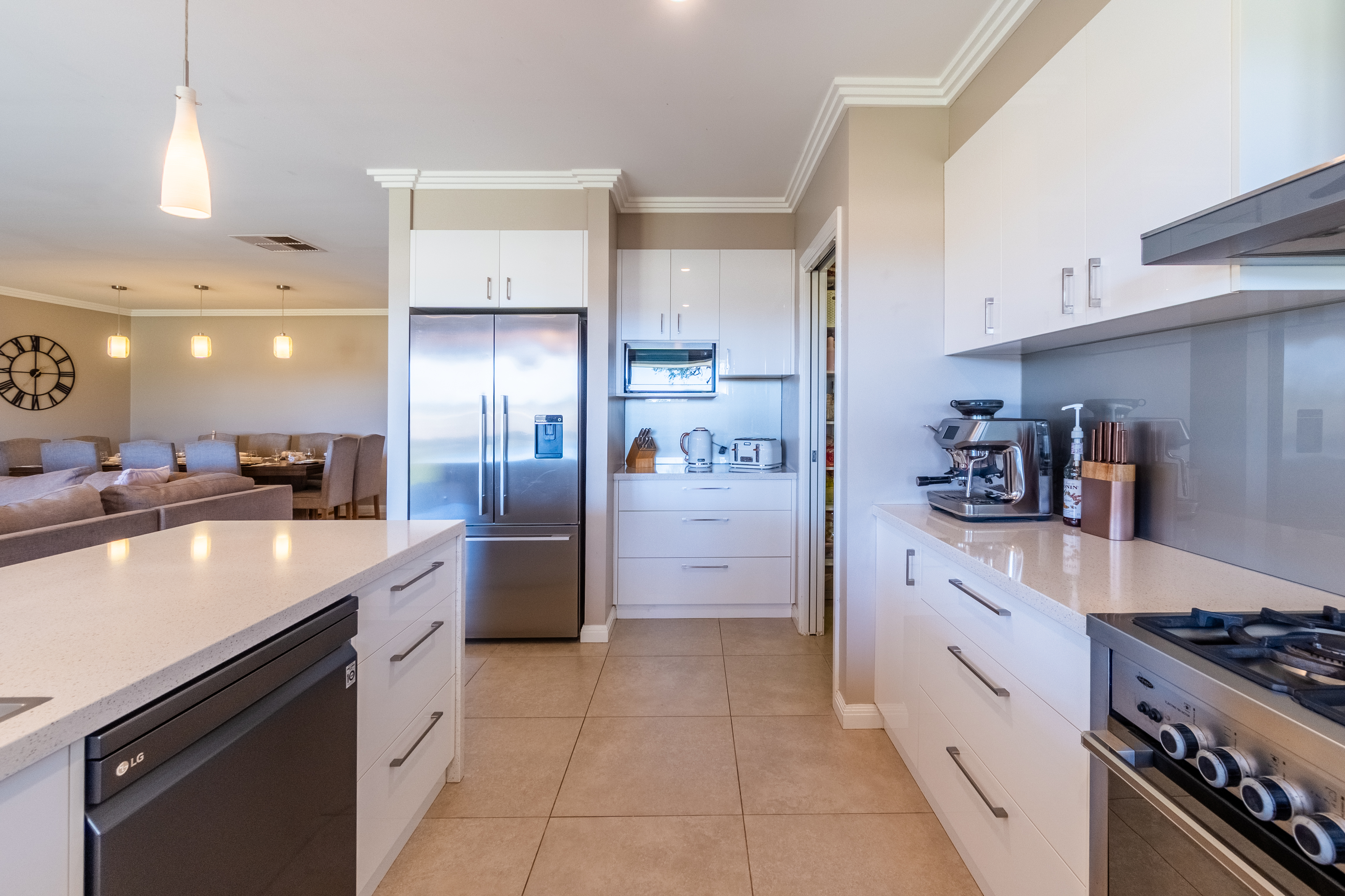 5-bedroom house at 9 Evatt Street, Temora, NSW 2666, Temora, New South Wales