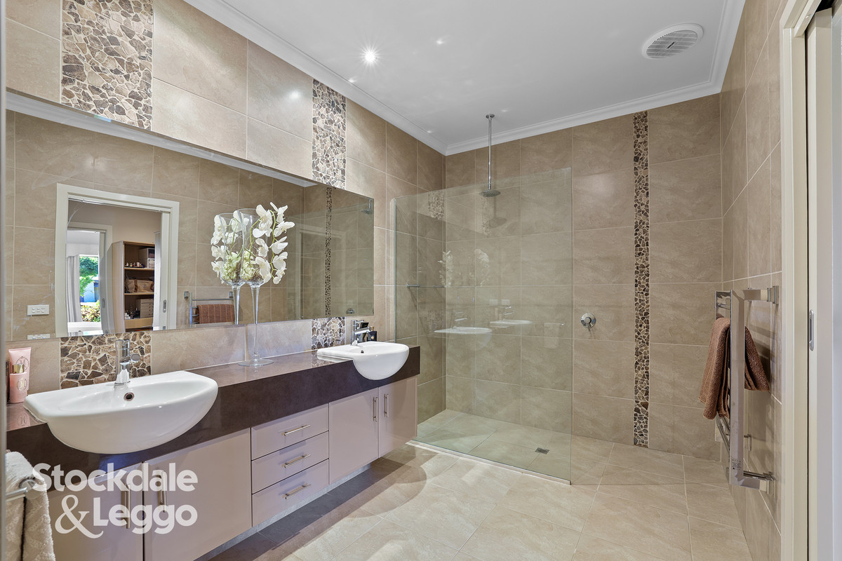 5-bedroom house at 6 Josephine Crescent, Mirboo North, VIC 3871, South Gippsland, Victoria