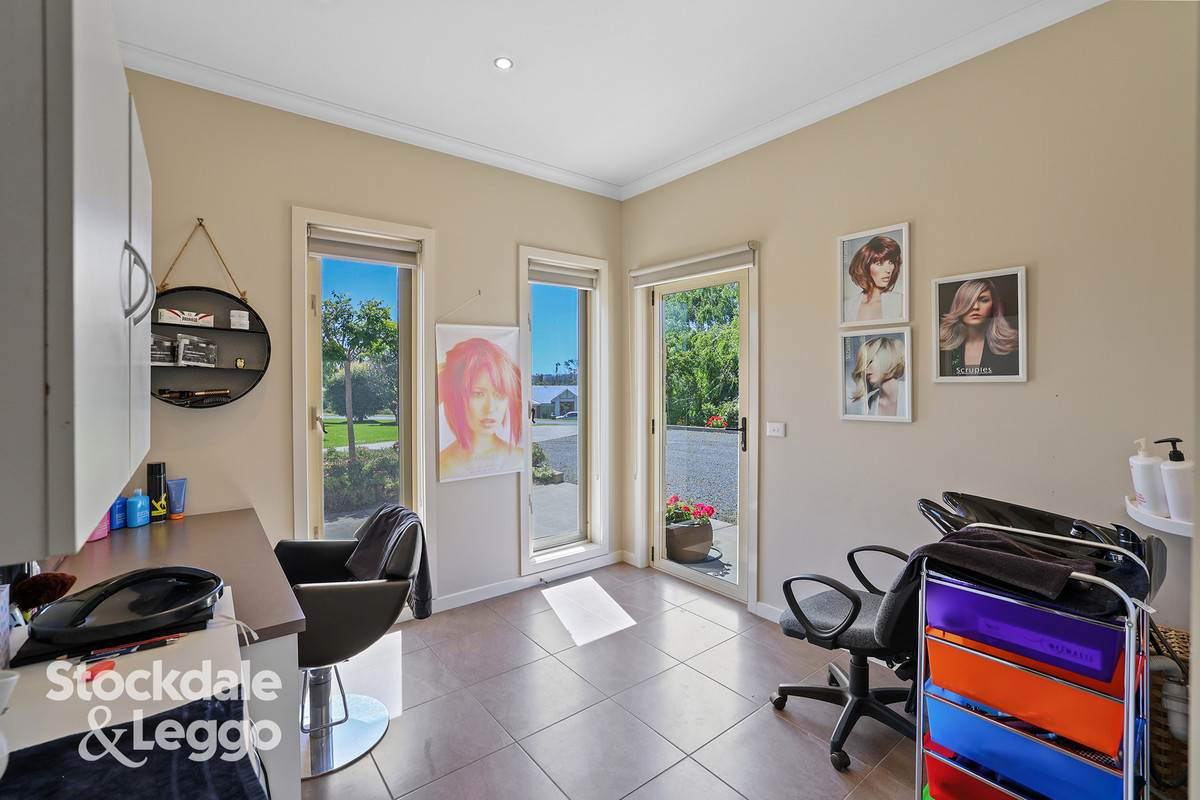 5-bedroom house at 6 Josephine Crescent, Mirboo North, VIC 3871, South Gippsland, Victoria