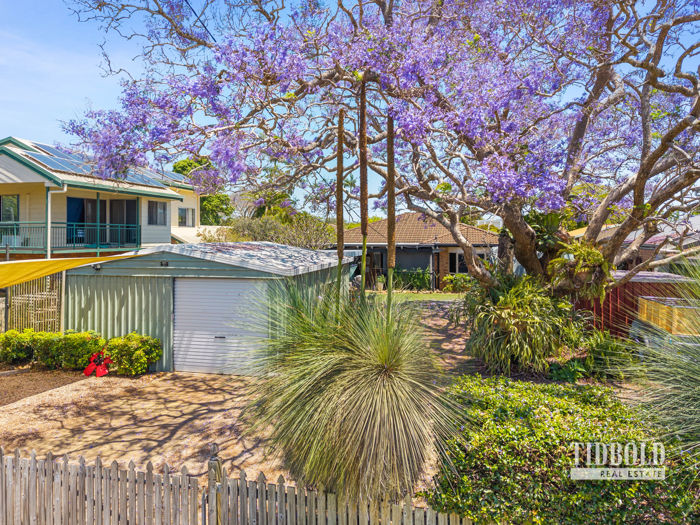 69 BROADWATER TERRACE, Redland Bay QLD 4165 - Image 2