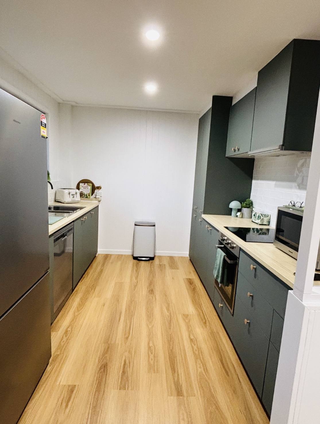 2/2 Macaw Avenue, Miami, QLD 4220 - Image 4