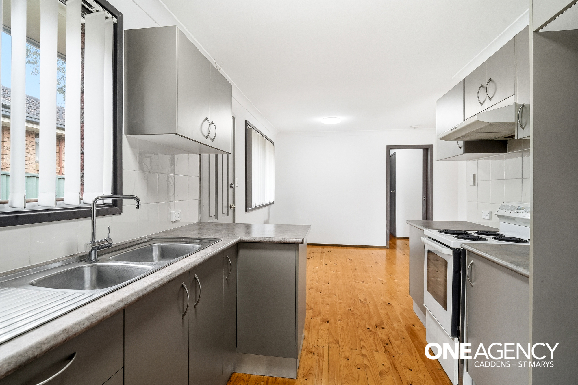 3-bedroom house at 42 Menzies Circuit, St Clair, NSW 2759, Penrith, New South Wales