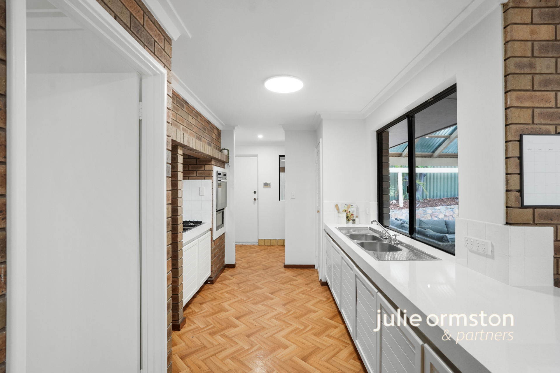 28 Calbourne Way, Kingsley, WA 6026 - Image 6