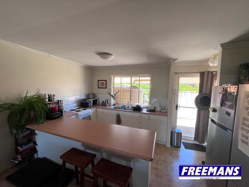 4 30 BARON STREET, KINGAROY QLD 4610 - Image 8
