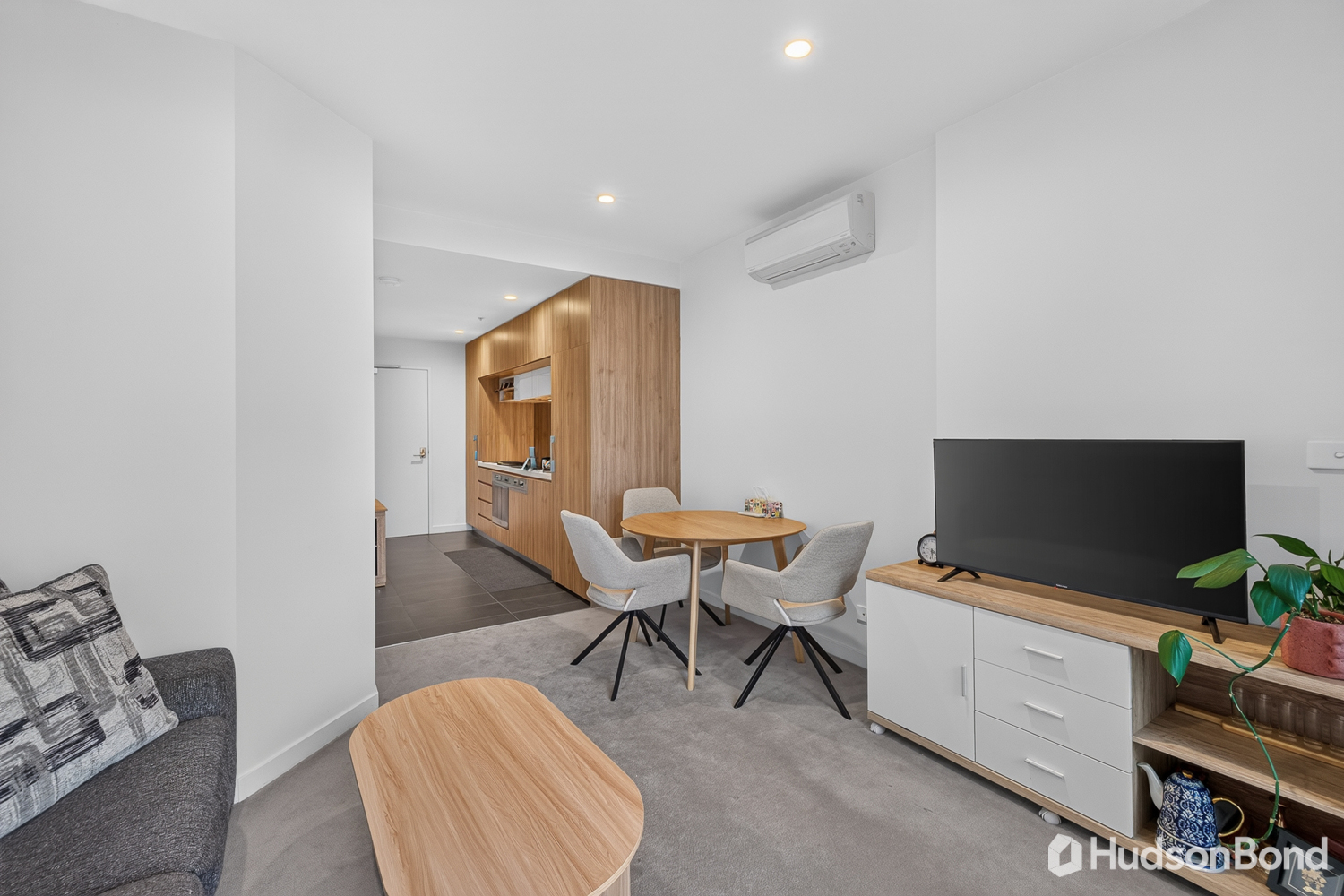 1-bedroom unit at 215/1 Grosvenor Street, Doncaster, VIC 3108, Manningham, Victoria