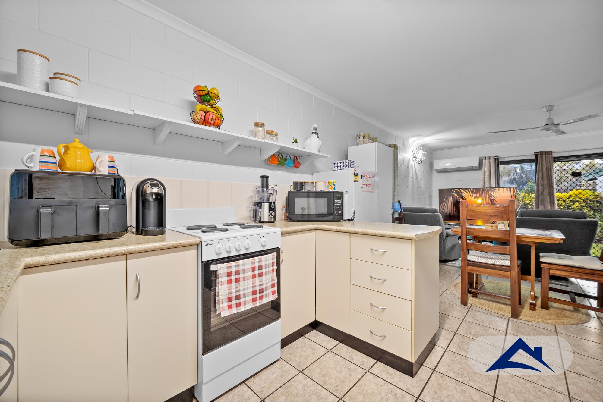 UNIT 1 21 MINTARO CRESCENT, Woree QLD 4868 - Image 4