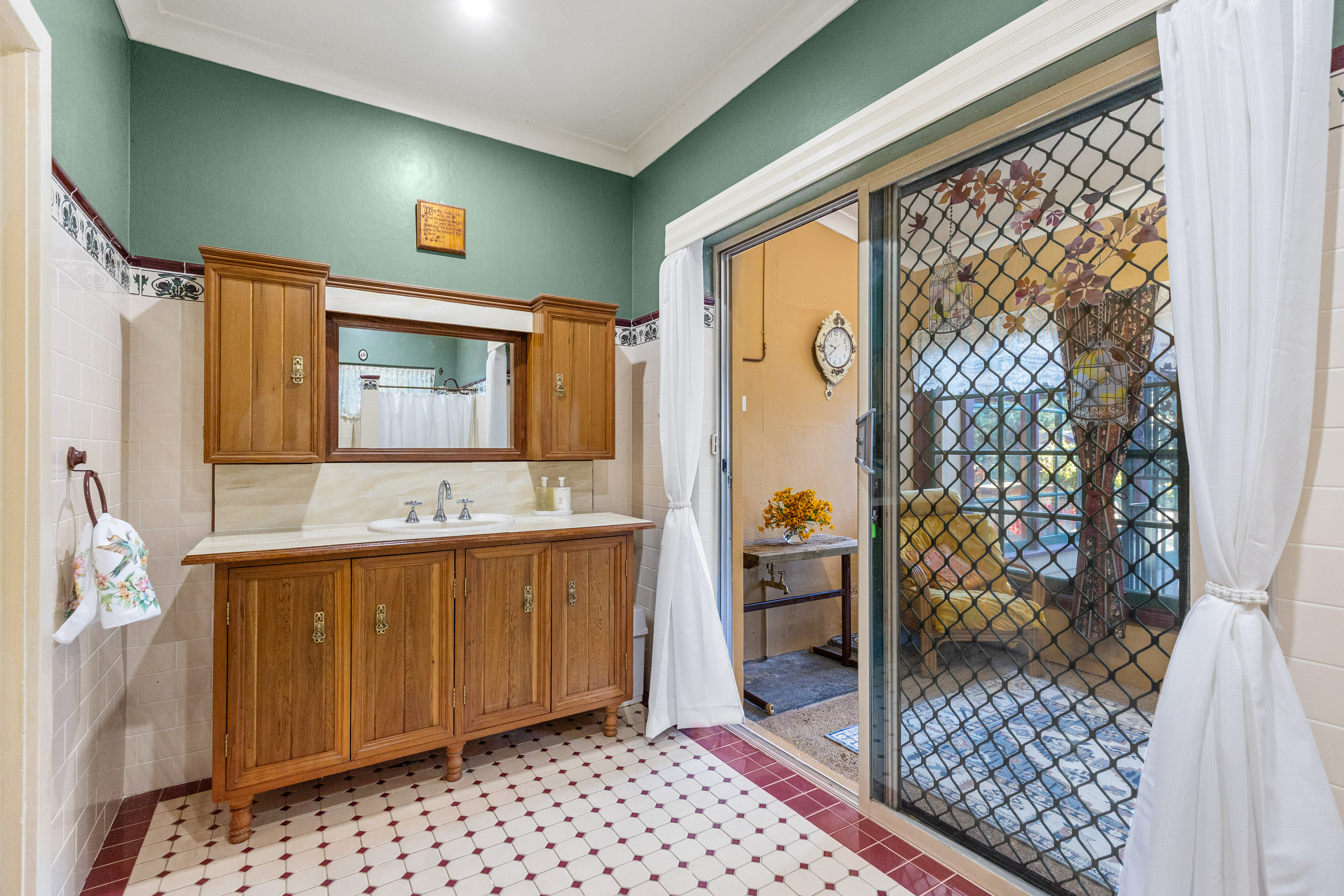 5-bedroom house at 58 Kemp Street, Junee, NSW 2663, Junee, New South Wales