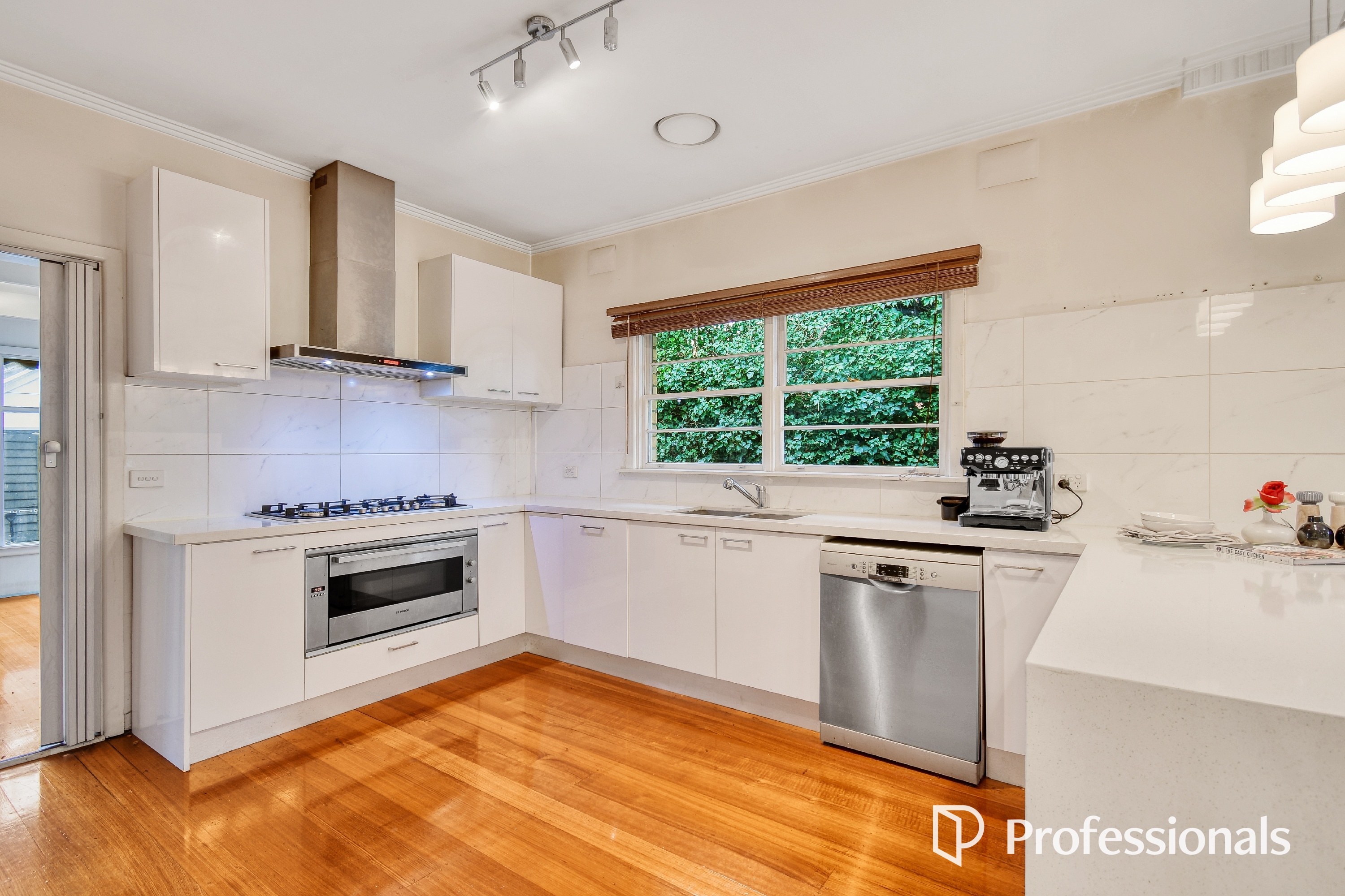 753 WARRIGAL ROAD, Bentleigh East VIC 3165 - Image 5