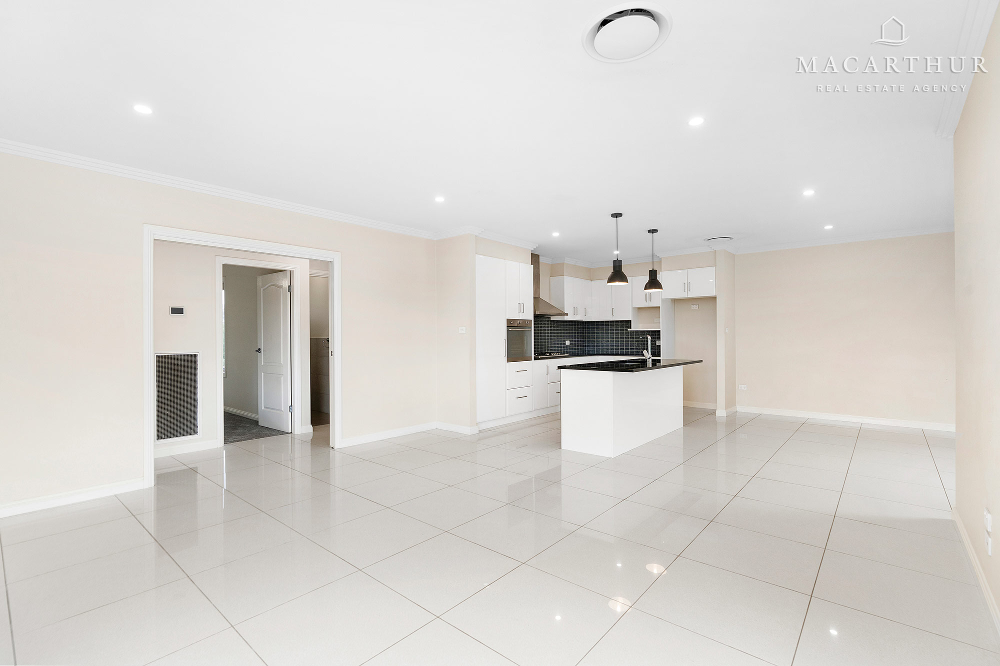 17 BRINDABELLA DRIVE, Tatton NSW 2650 - Image 6