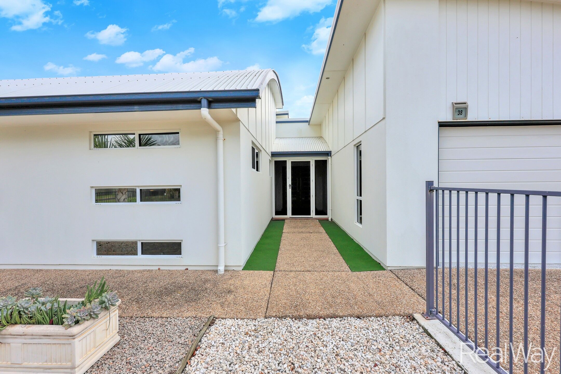 38 BREEZE DRIVE, Bargara QLD 4670 - Image 10
