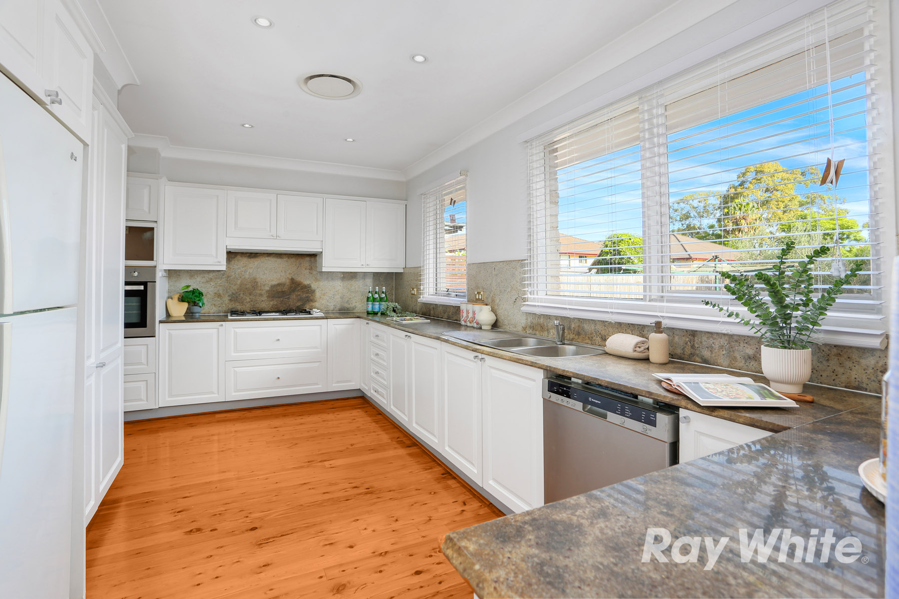 5-bedroom house at 292 OLD WINDSOR ROAD, Old Toongabbie NSW 2146, Parramatta, New South Wales