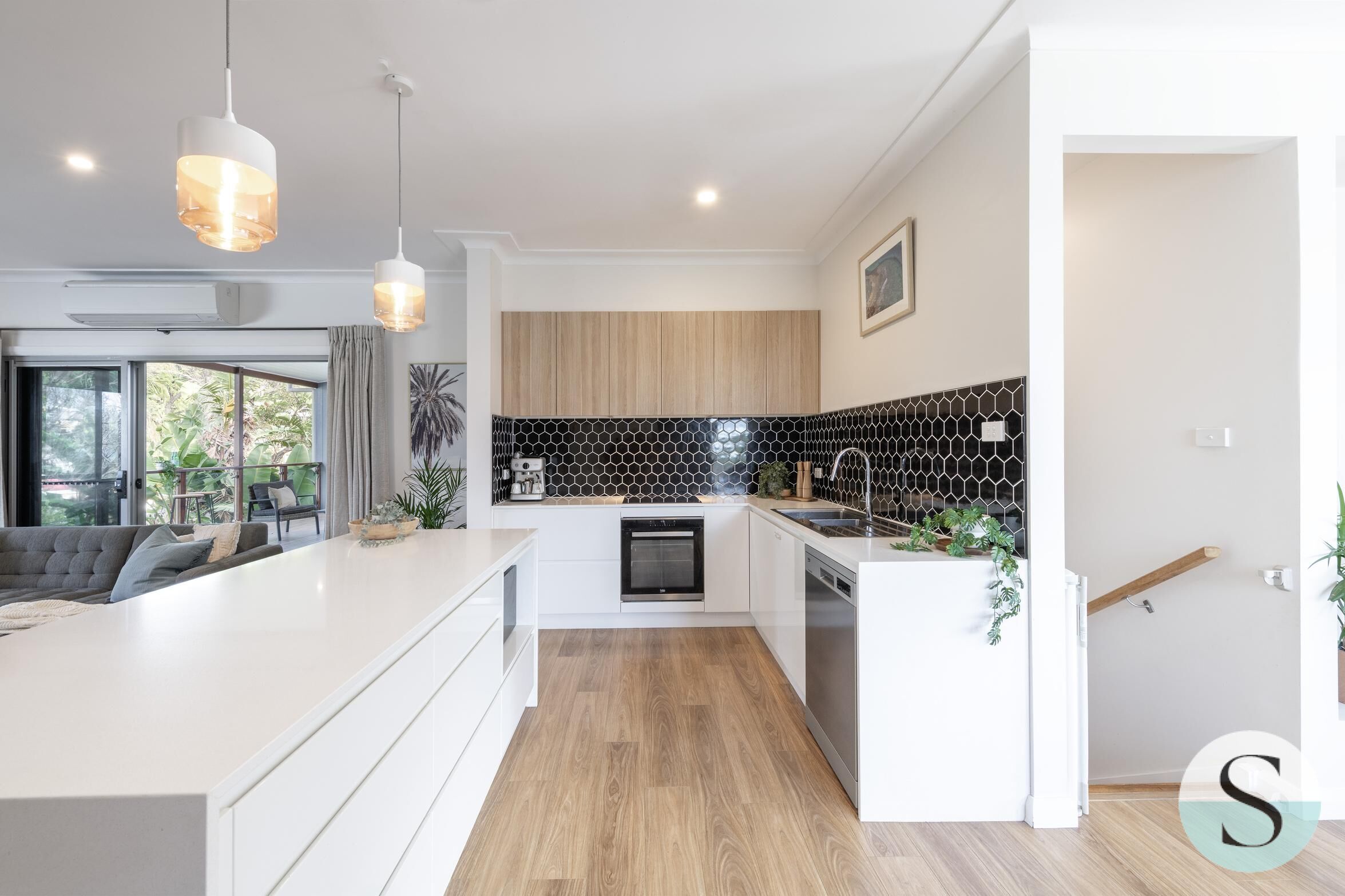 62 OCEAN VIEW PARADE, Caves Beach NSW 2281 - Image 10