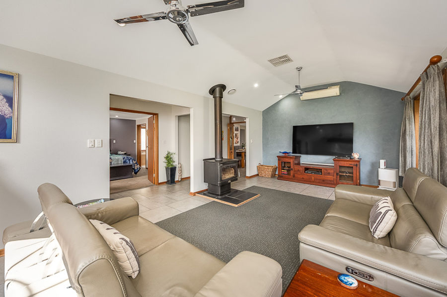 5 Thiele Road, Murray Bridge East, SA 5253 - Image 6
