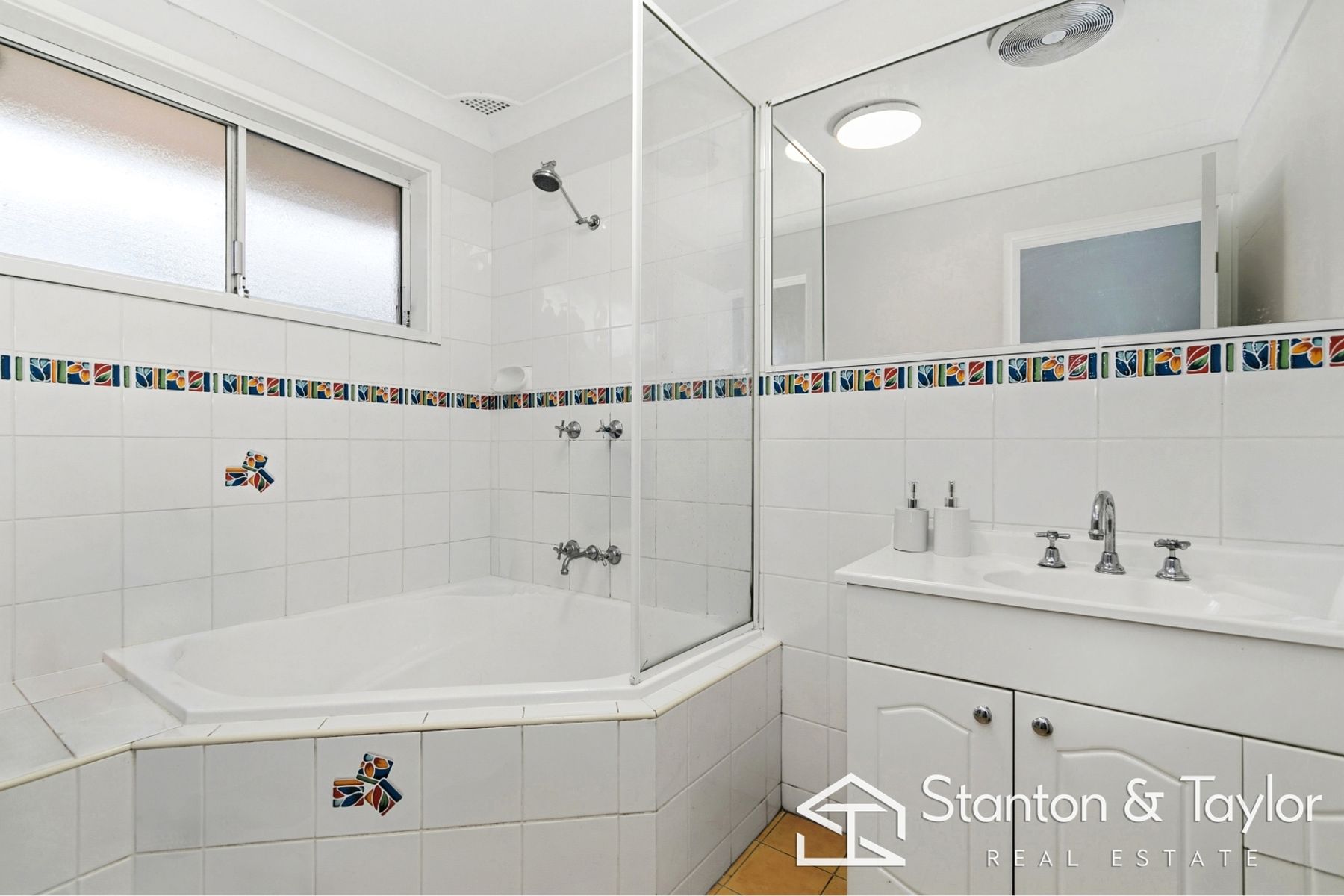 40 Greenway Drive, South Penrith, NSW 2750 - Image 6