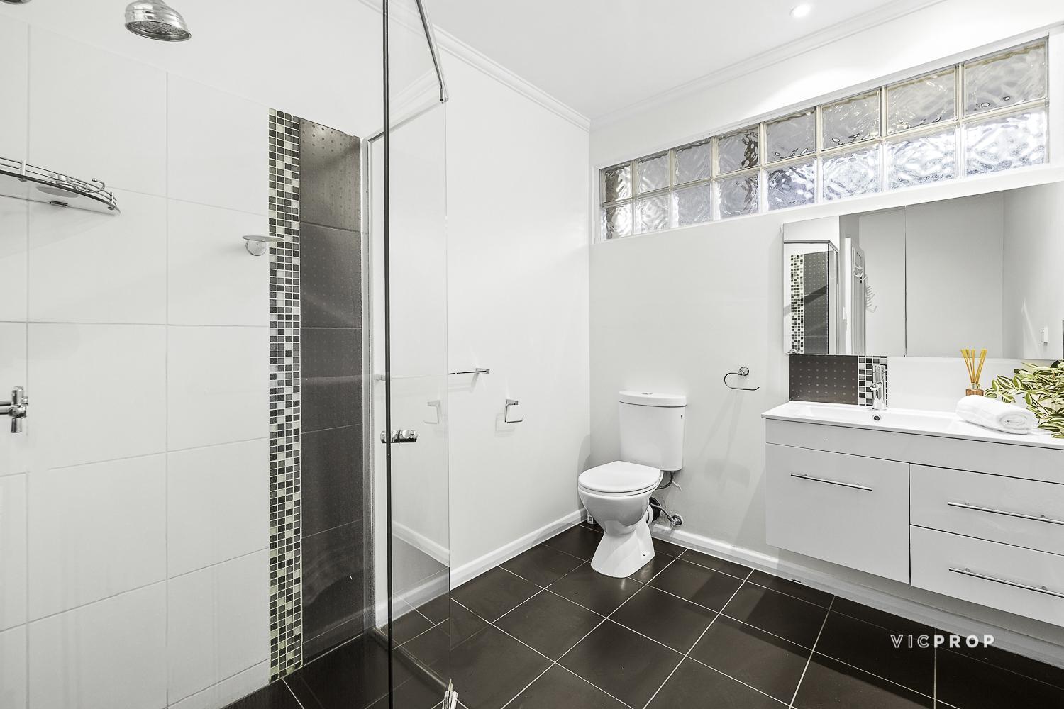 4-bedroom house at 48 Burke Road North, Ivanhoe East, VIC 3079, Banyule, Victoria