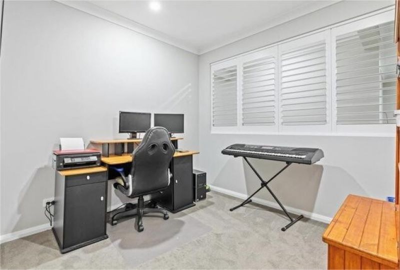 4-bedroom house at 17 Mount Harris Drive, Maitland Vale, NSW 2320, Maitland, New South Wales