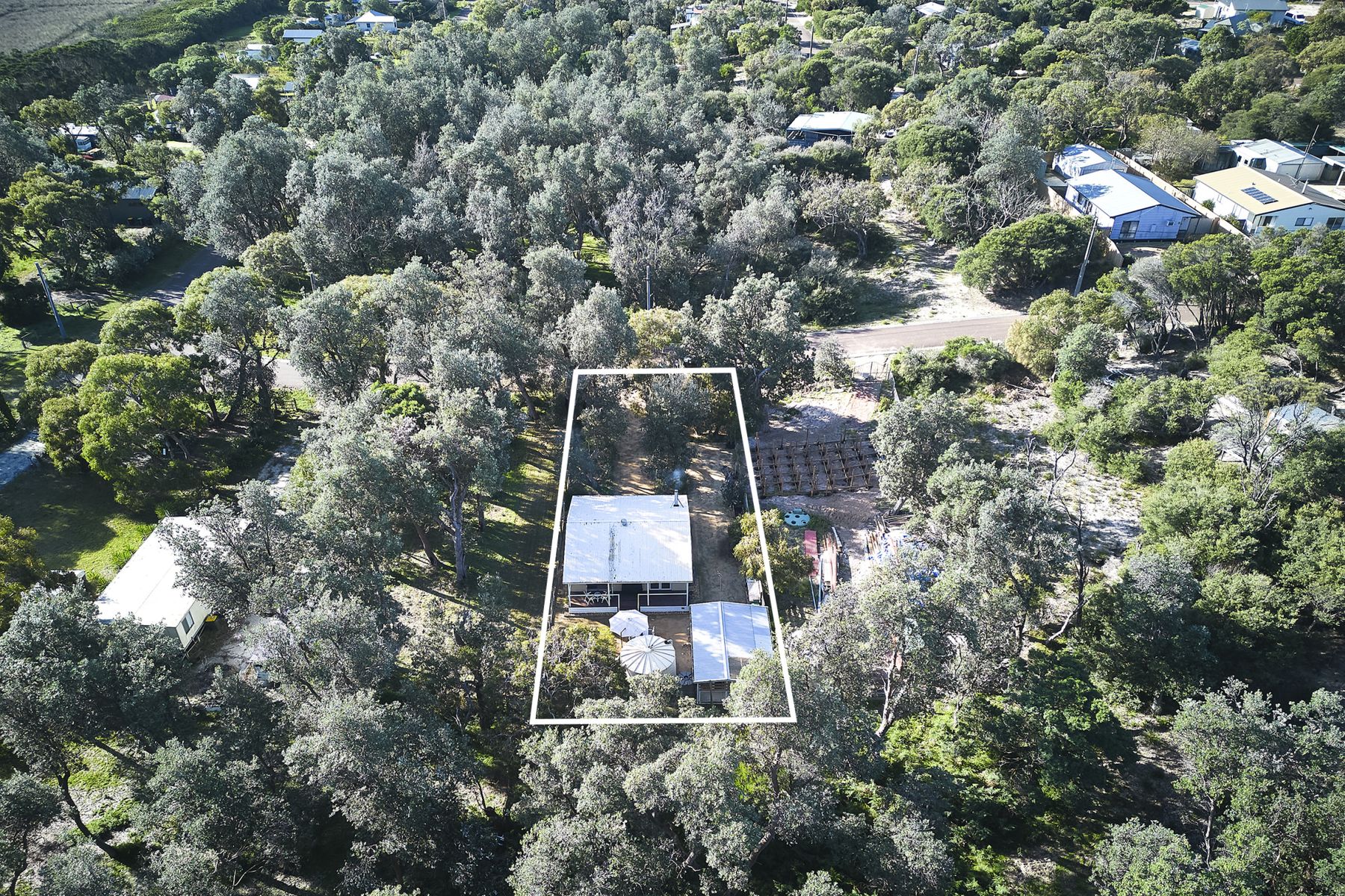 3-bedroom house at 33 Fairway Avenue, Golden Beach, VIC 3851, Wellington, Victoria