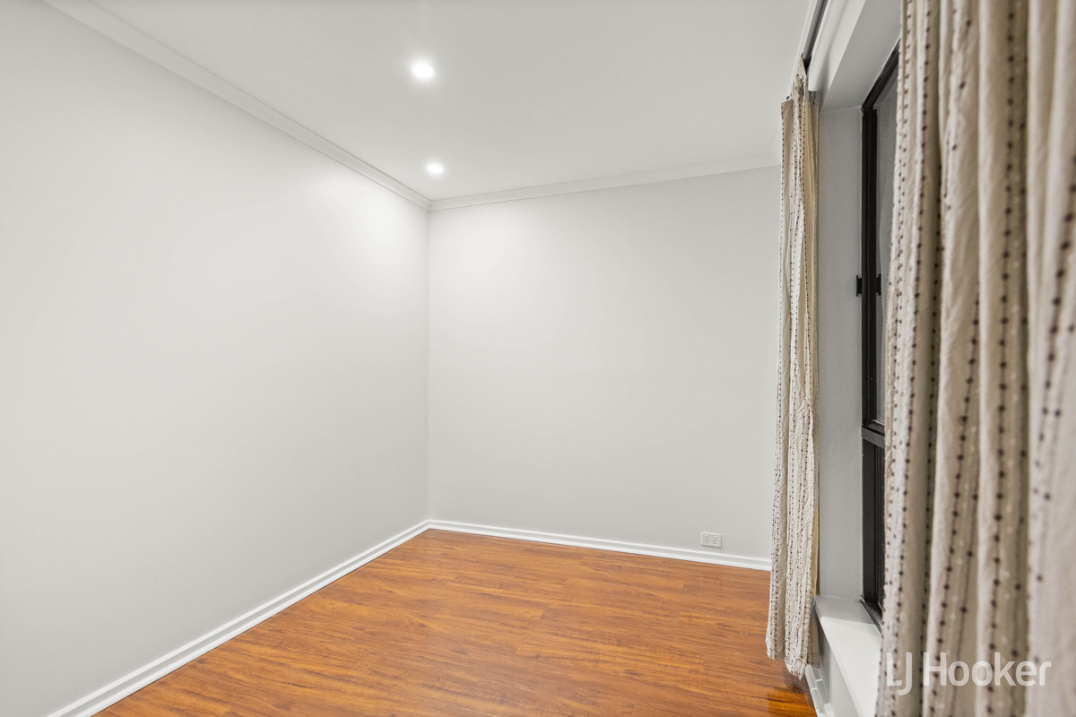 16 KARRAWIRRA CLOSE, Craigmore SA 5114 - Image 8