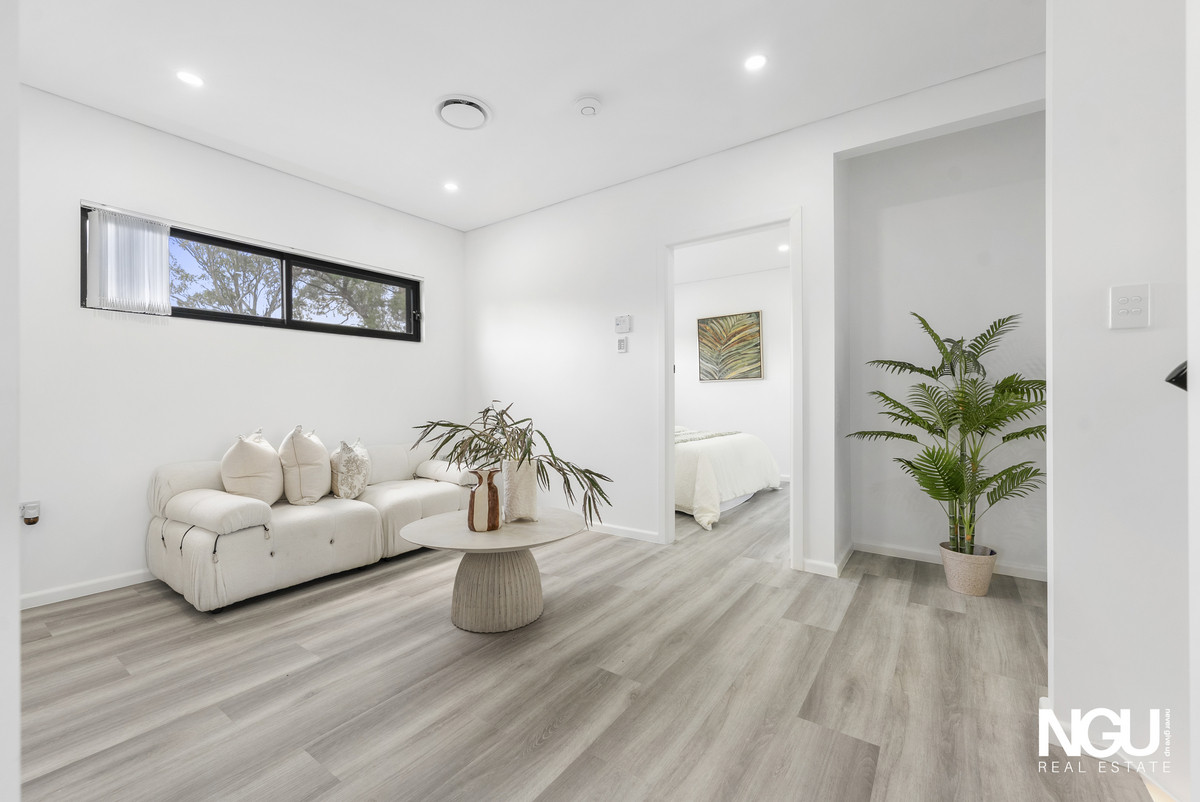 5-bedroom house at 13 Kuala Close, Dean Park, NSW 2761, Blacktown, New South Wales