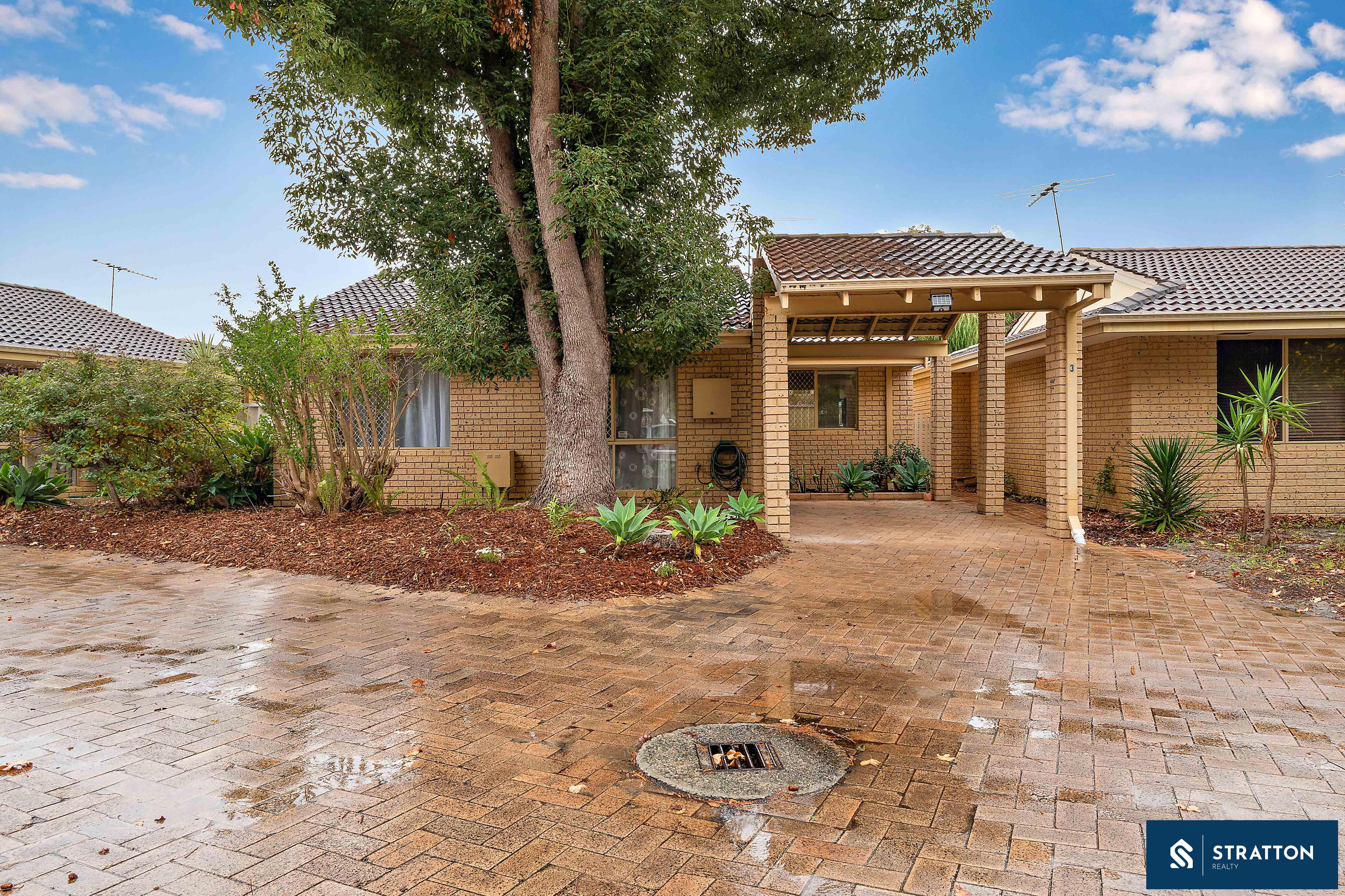 3 20 CHARLTON PLACE, THORNLIE WA 6108 - Image 3