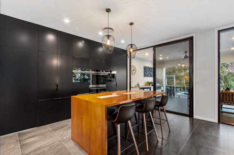 5-bedroom house at 4 Edgewater Place, Helensvale, QLD 4212, Gold Coast, Queensland
