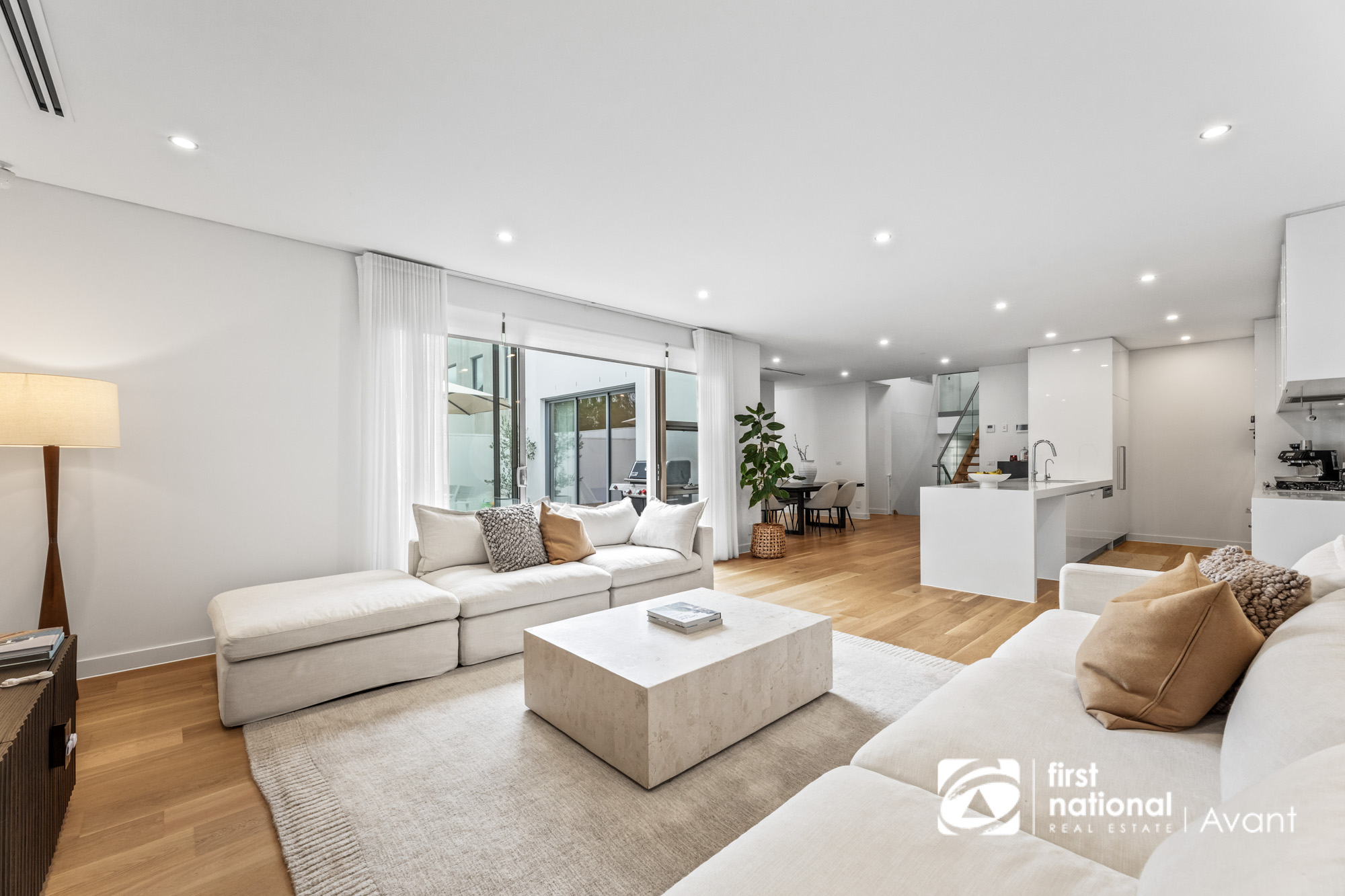 10 Linnaker Place, Kew, VIC 3101 - Image 1