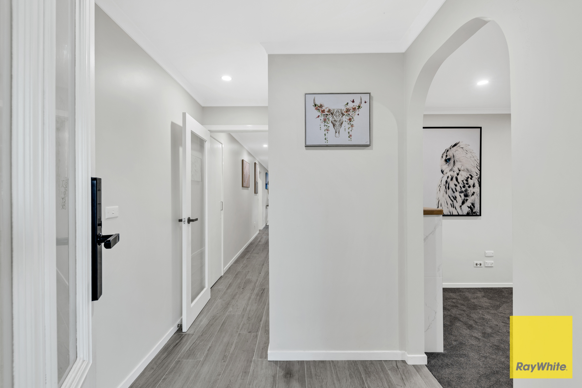 18 TOWNVILLE CRESCENT, Hoppers Crossing VIC 3029 - Image 5