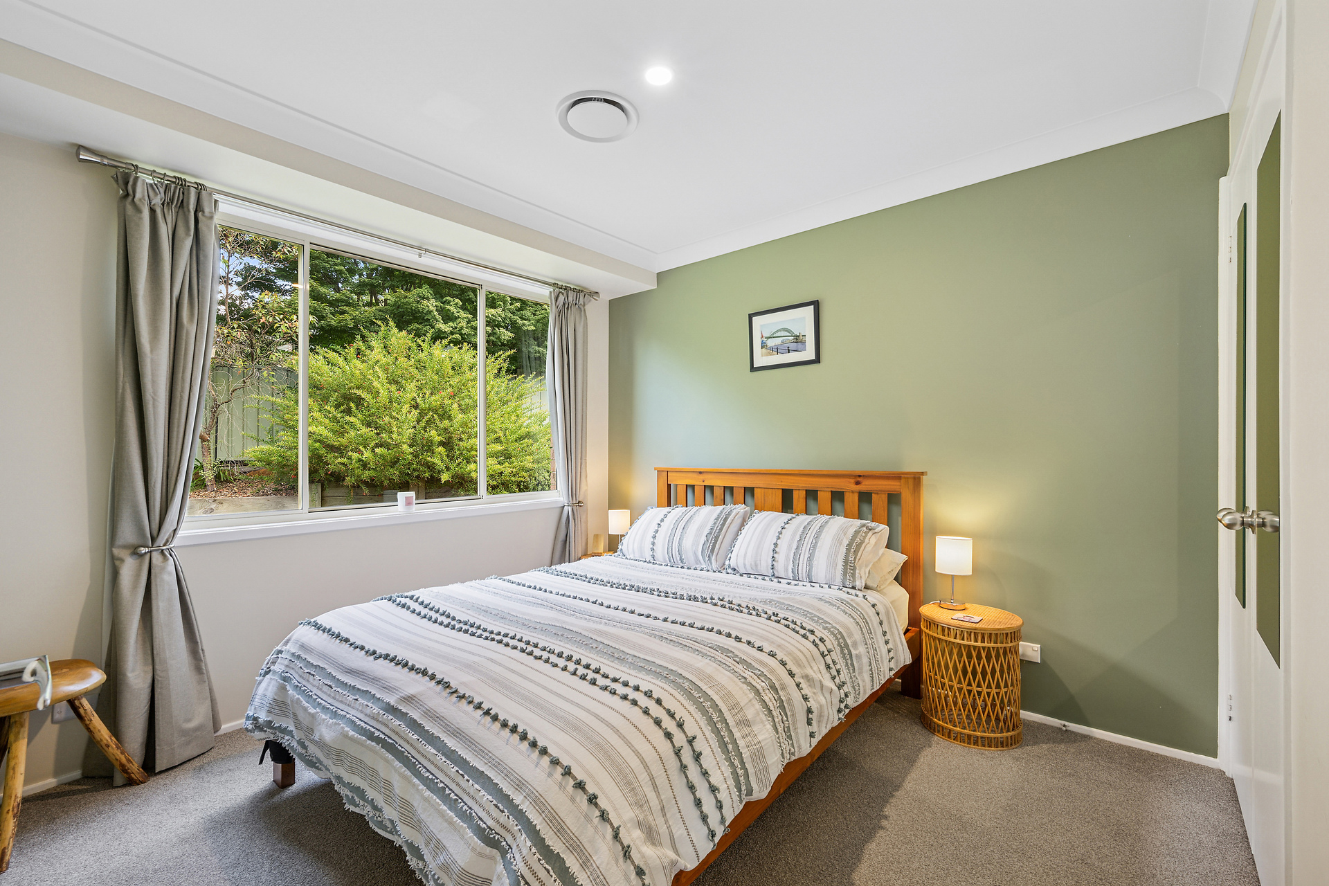 4-bedroom house at 4-6 Flora Street, Wentworth Falls, NSW 2782, Blue Mountains, New South Wales