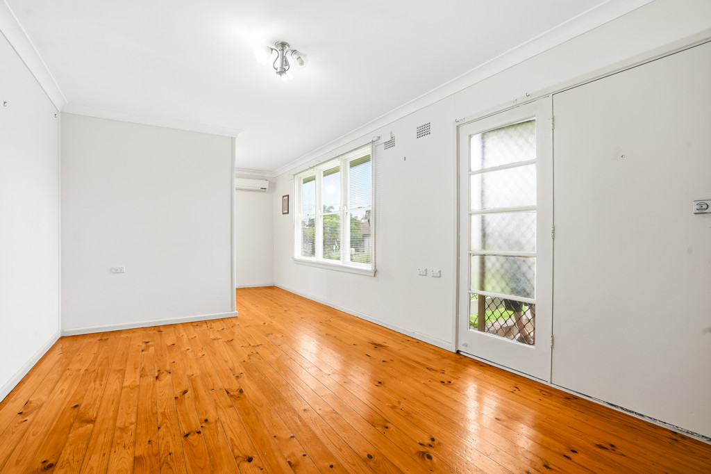 15 Palau Crescent, Lethbridge Park, NSW 2770 - Image 6