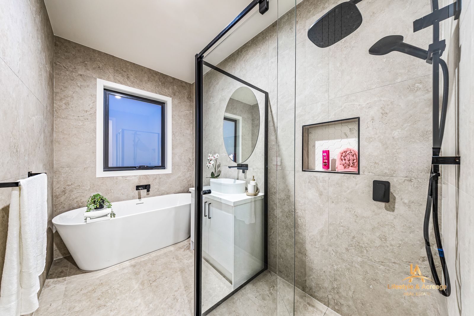 6 Solferino Road, Clyde North, VIC 3978 - Image 7