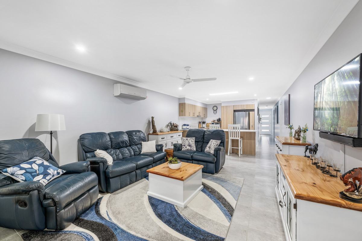 3-bedroom unit at 2/28 Bonaparte Place, Palmwoods, QLD 4555, Sunshine Coast, Queensland