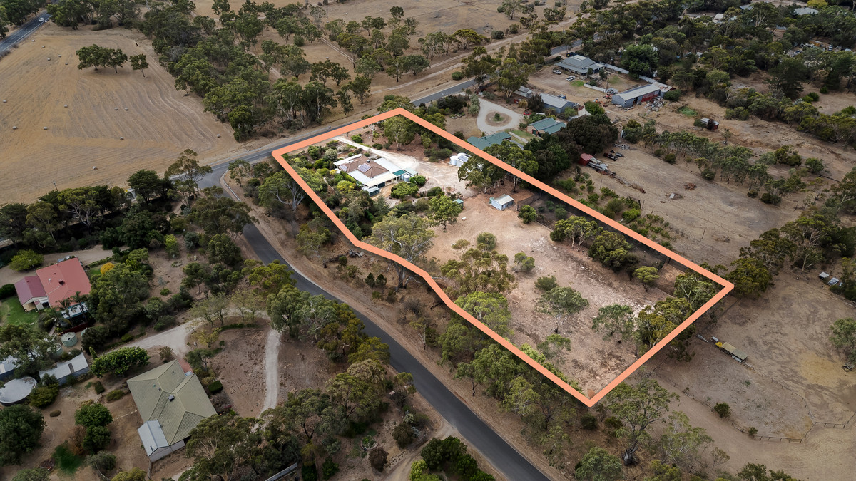 4-bedroom house at 6 Burnside Road, Strathalbyn, SA 5255, Alexandrina, South Australia
