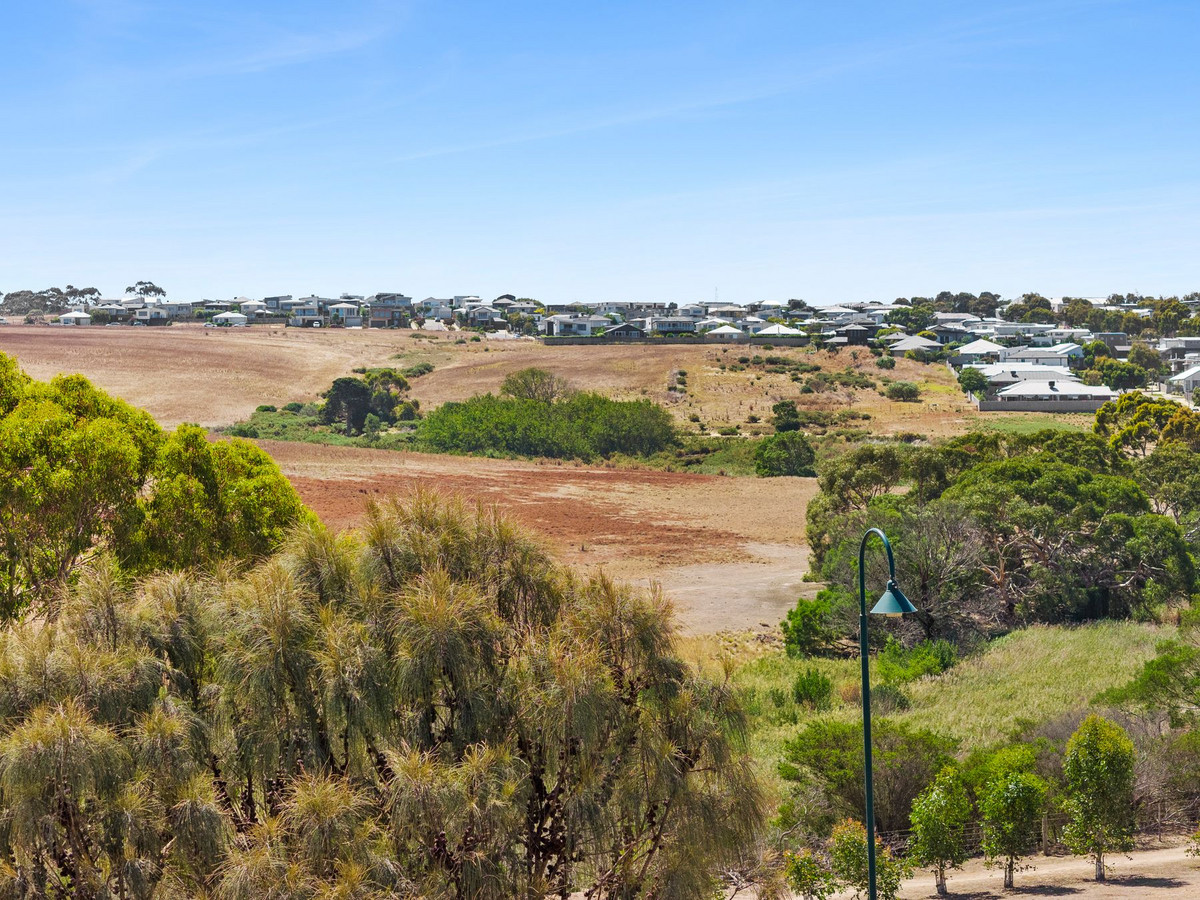 5 Quambi Court, Torquay, VIC 3228 - Image 3