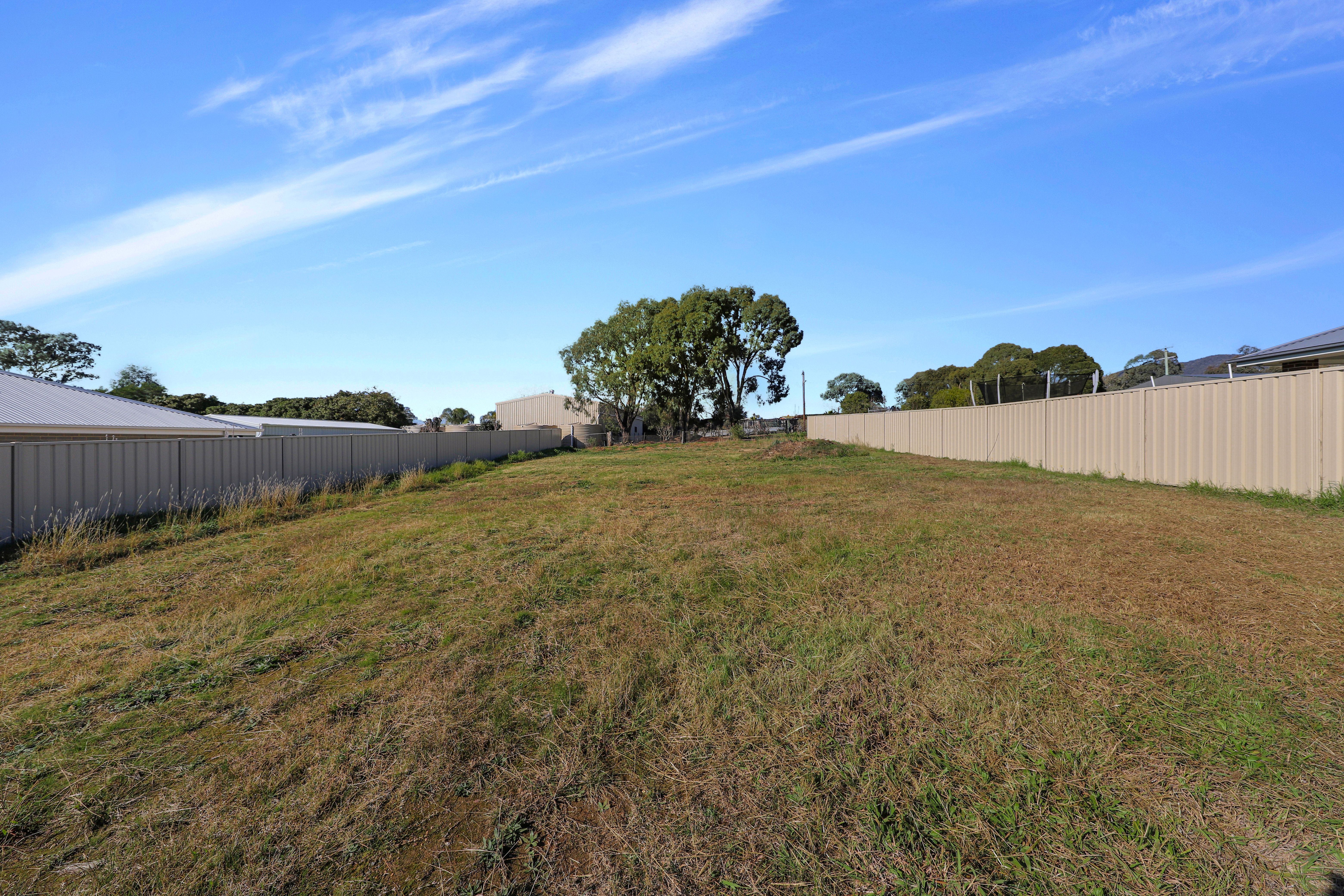 17 Weeden Place, Tumut, Nsw, 2720 - Image 2