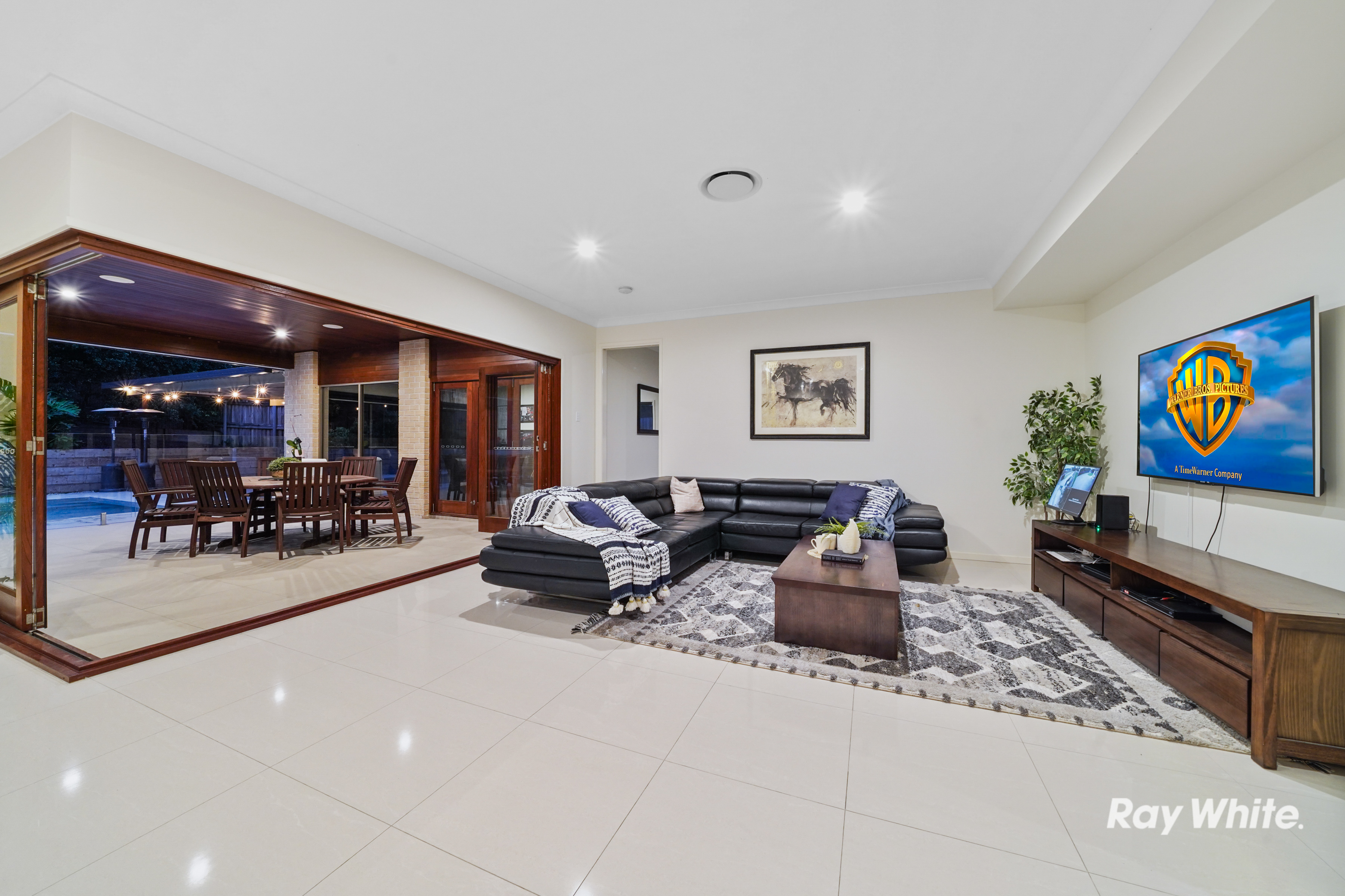 5-bedroom house at 25 Lynette Way, Daisy Hill, QLD 4127, Logan, Queensland