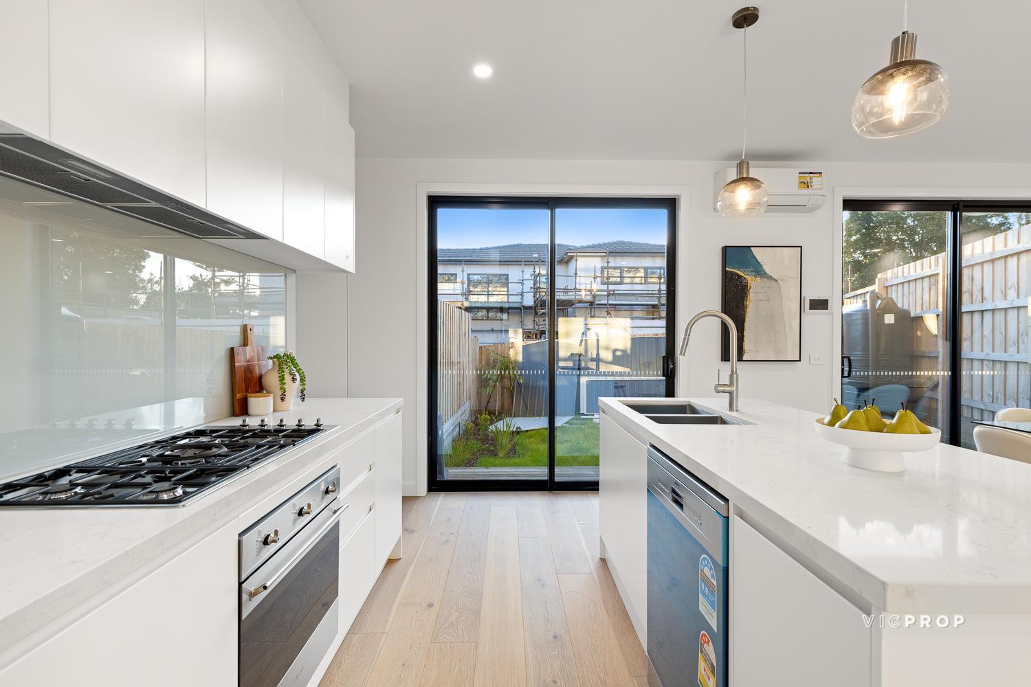 2&3/23 Torroodun Street, Mount Waverley, Vic, 3149 - Image 2