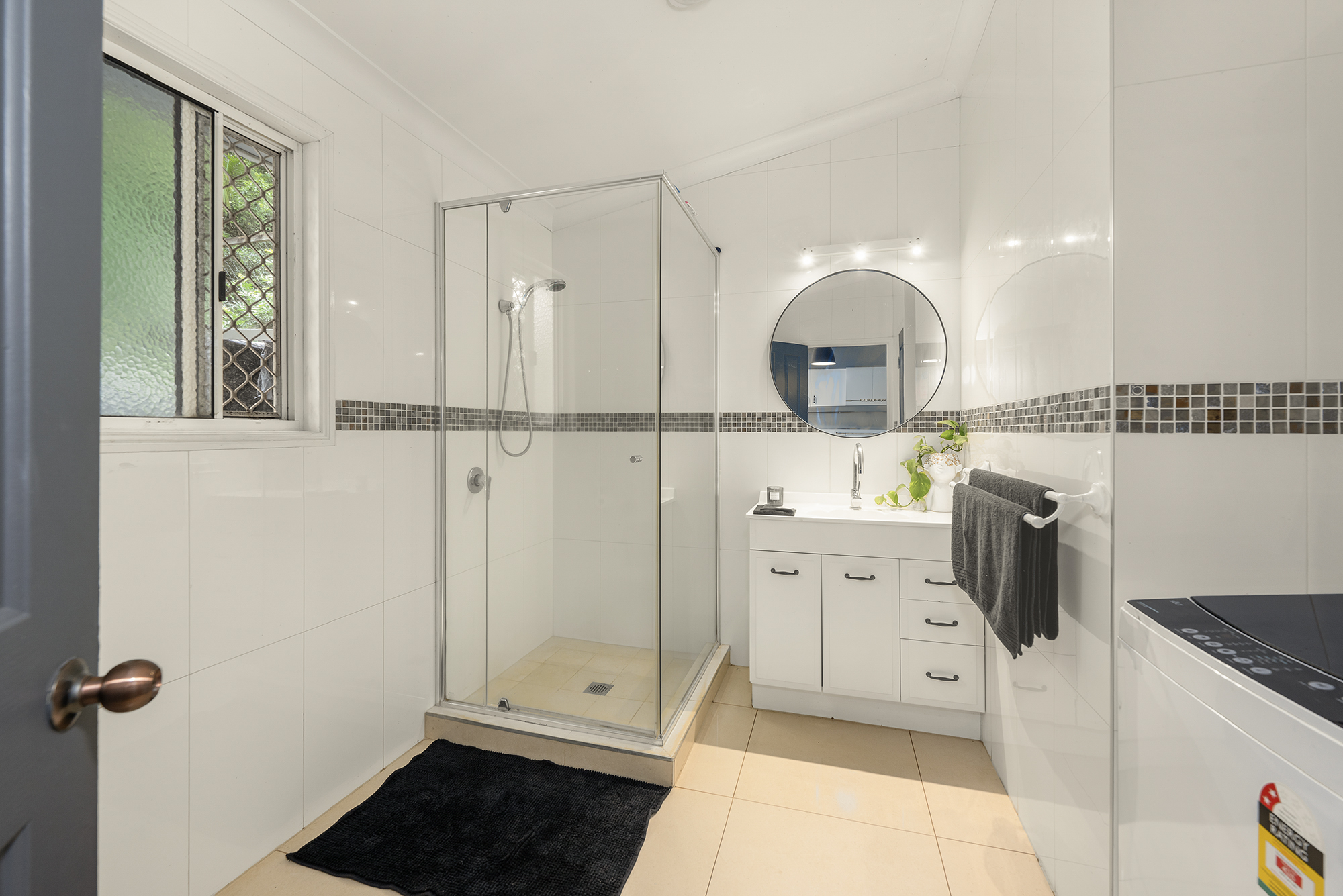 6-bedroom house at 100-120 Geissmann Drive, Tamborine Mountain, QLD 4272, Scenic Rim, Queensland